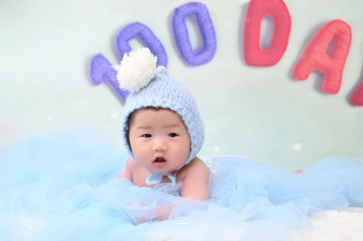 汕头四个月宝宝枕秃 汕头四个月宝宝枕秃